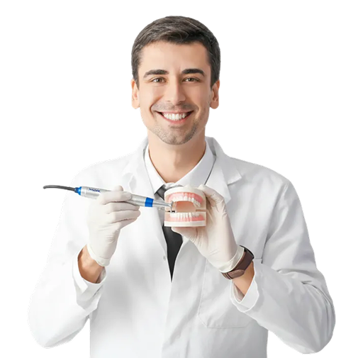 DOdontólogo profesional utilizando tecnología NSK